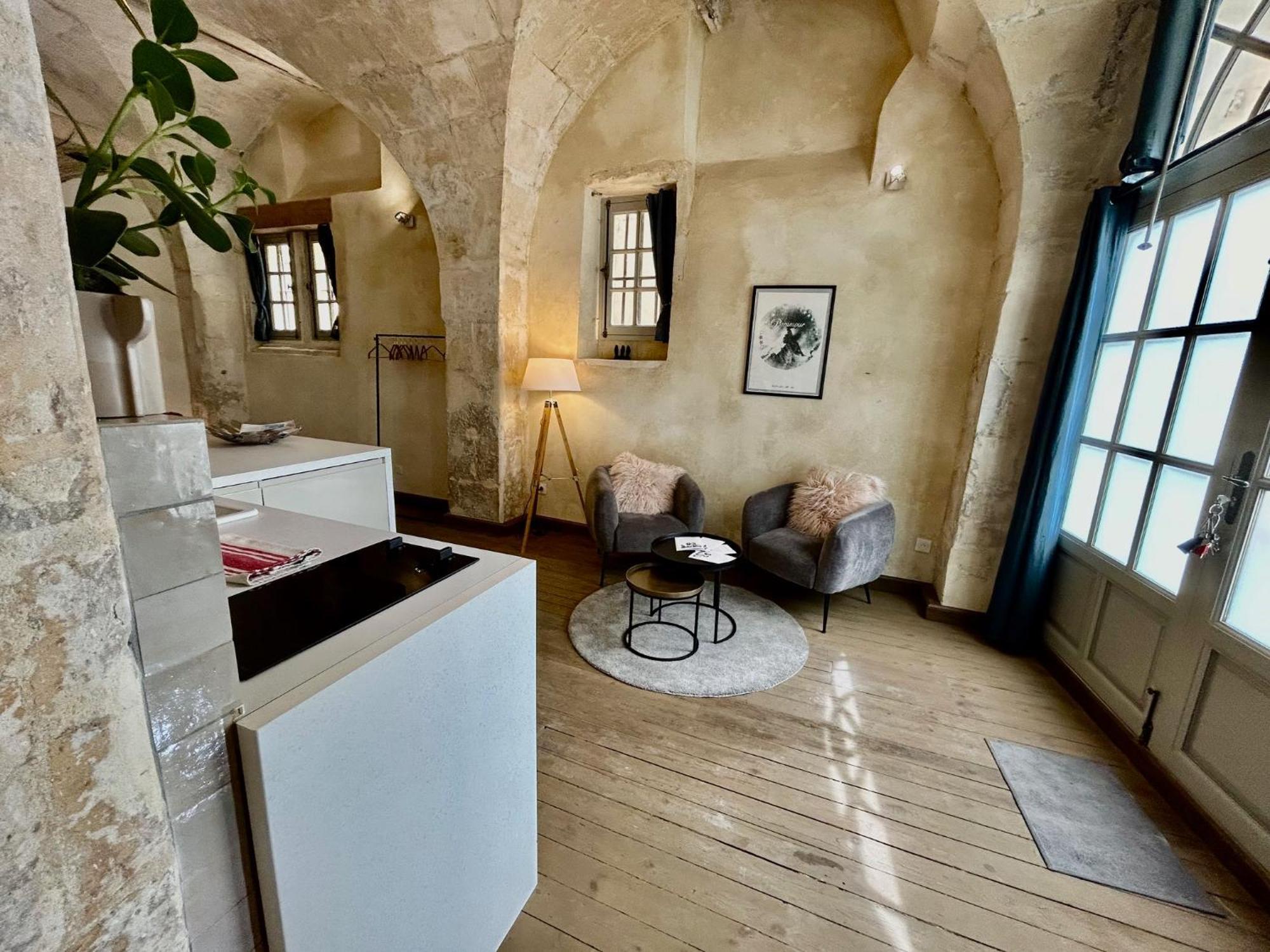 Les Ecuries De Lestang-parade Apartment Arles